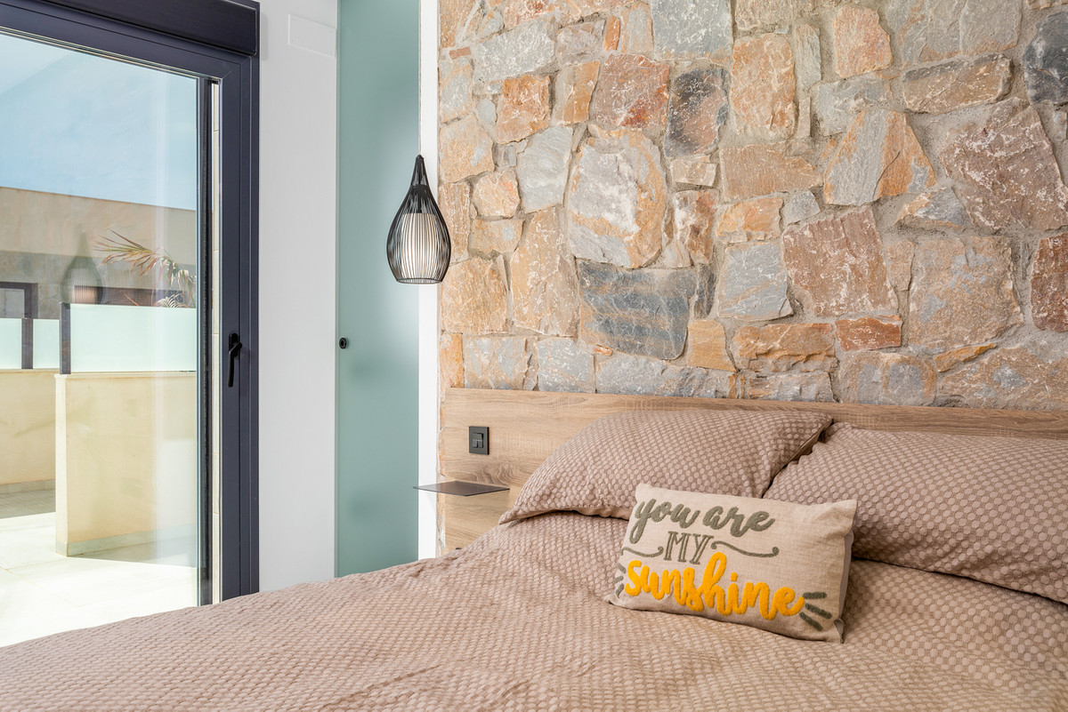 For sale - 5 Bedroom 6 Bathroom House - Detached Villa in Rojales - Ciudad Quesada  - Alicante