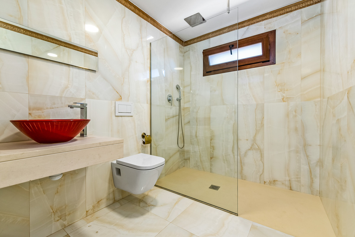 For sale - 4 Bedroom 3 Bathroom House - Detached Villa in Rojales - Ciudad Quesada  - Alicante