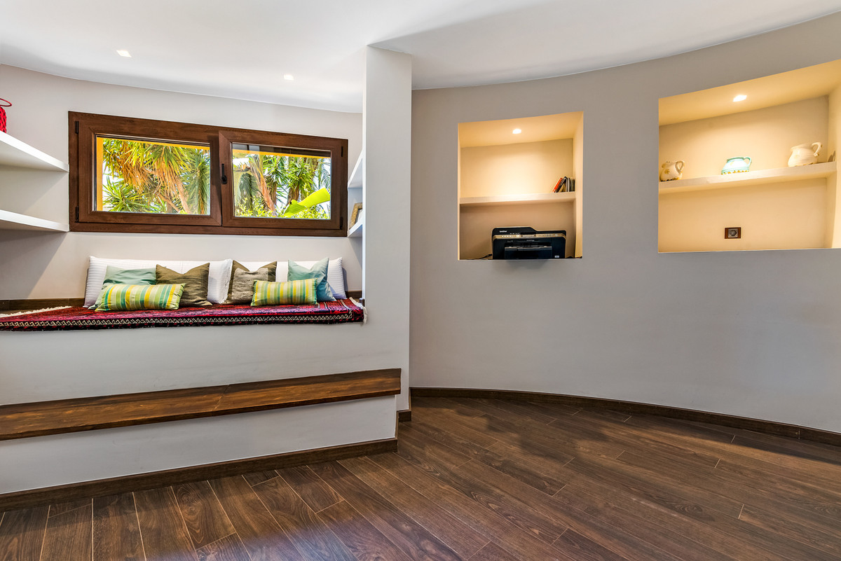 For sale - 4 Bedroom 3 Bathroom House - Detached Villa in Rojales - Ciudad Quesada  - Alicante