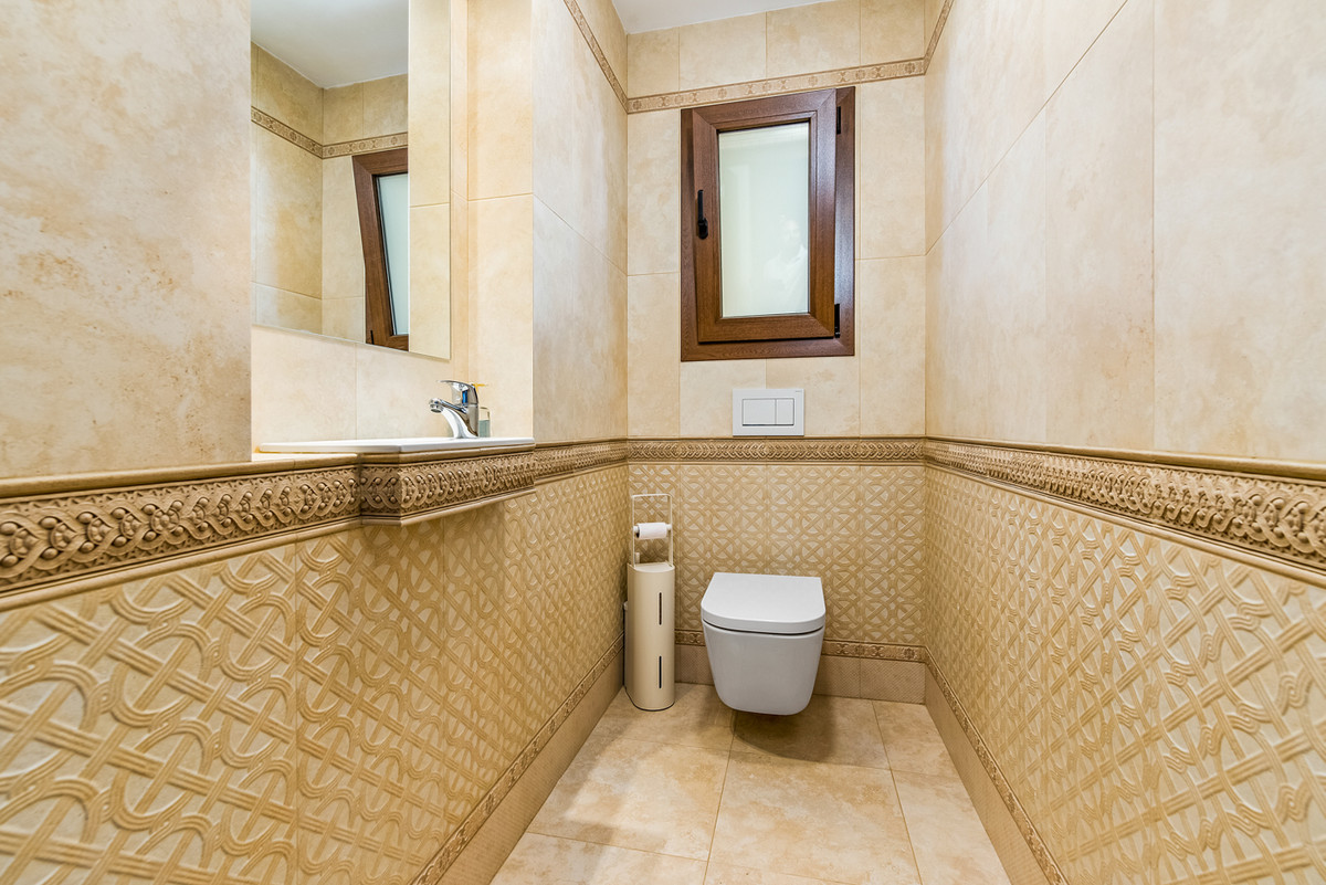 For sale - 4 Bedroom 3 Bathroom House - Detached Villa in Rojales - Ciudad Quesada  - Alicante