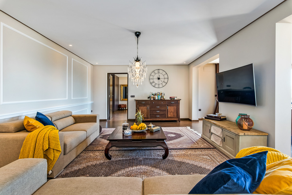 For sale - 4 Bedroom 3 Bathroom House - Detached Villa in Rojales - Ciudad Quesada  - Alicante