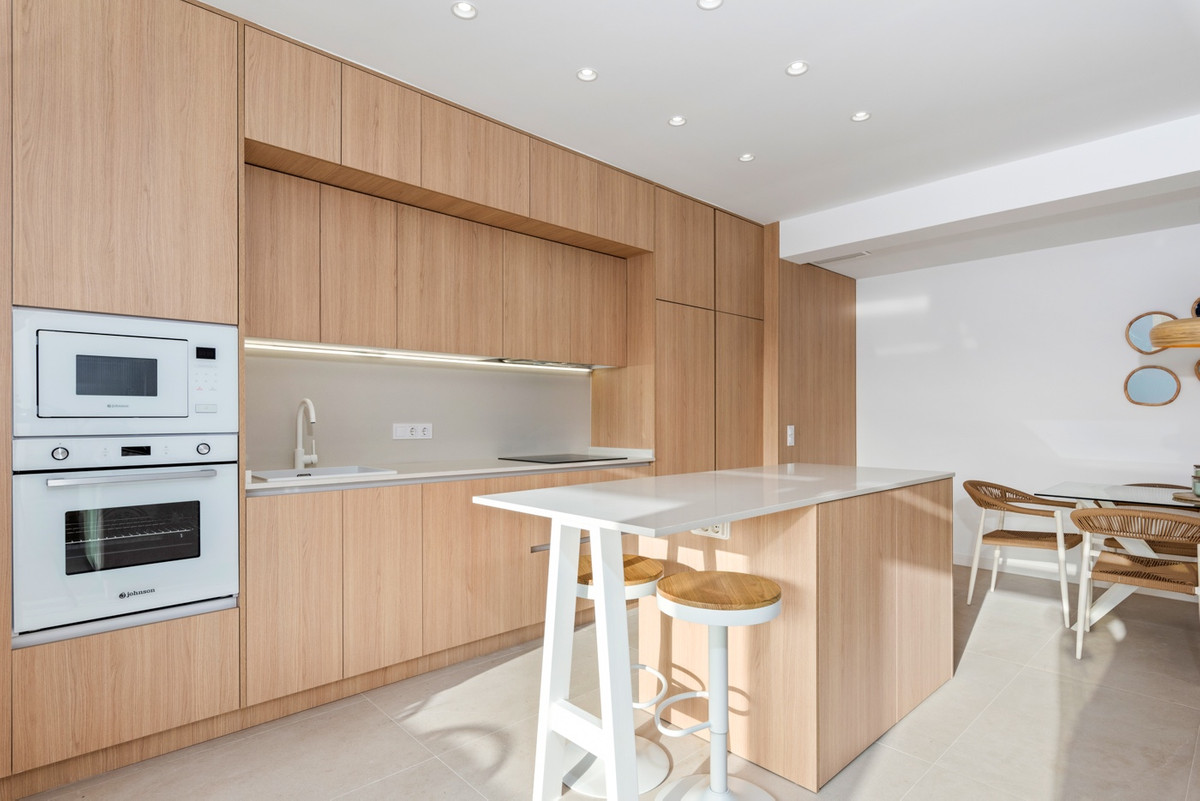 For sale - 3 Bedroom 2 Bathroom House - Detached Villa in Torrevieja - El Chaparral  - Alicante