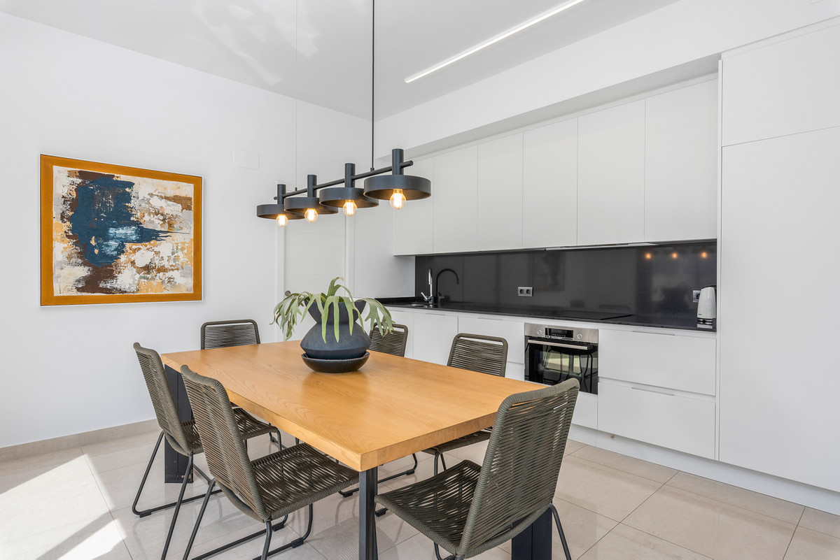 For sale - 4 Bedroom 3 Bathroom Detached Villa in Ciudad Quesada - Ciudad Quesada  - Alicante