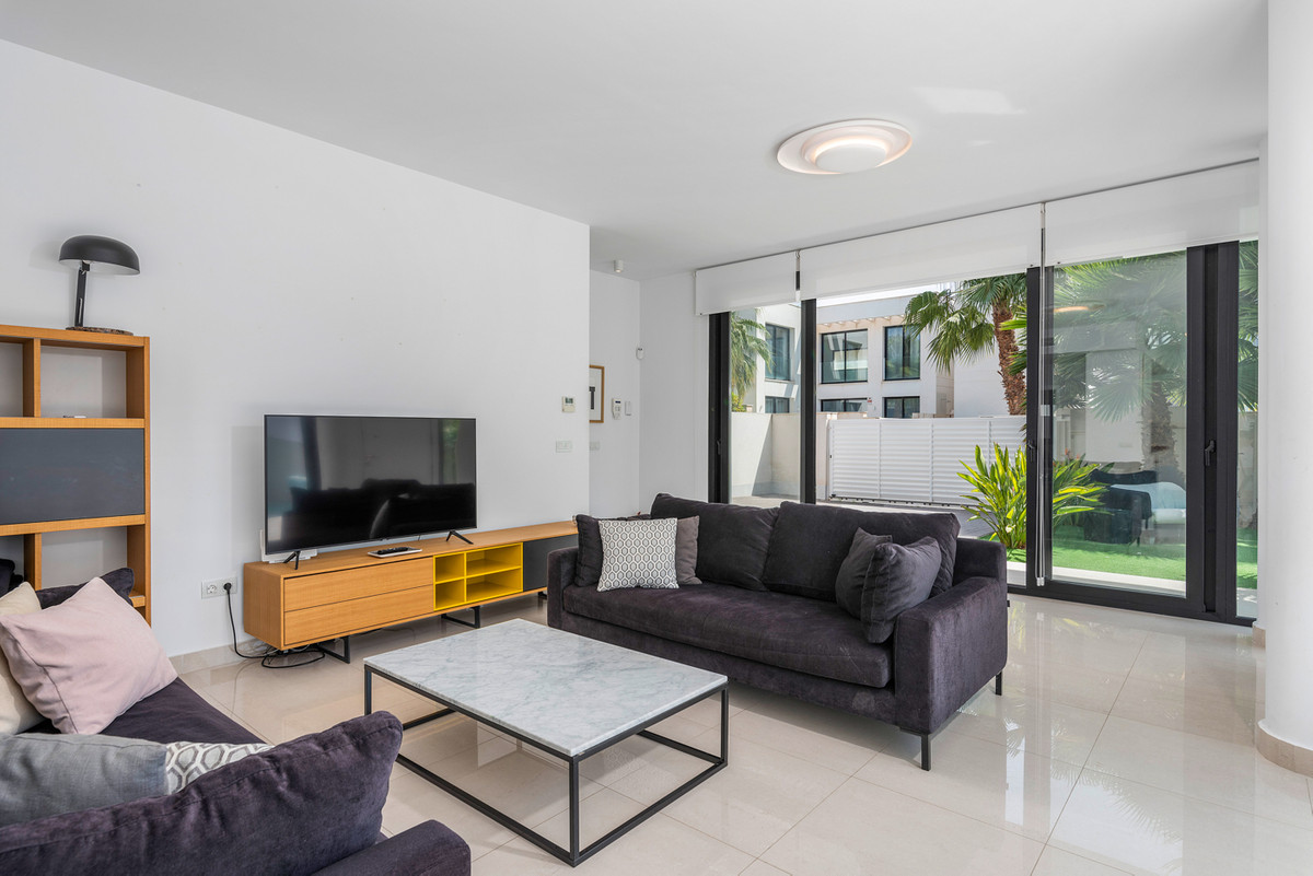 For sale - 4 Bedroom 3 Bathroom Detached Villa in Ciudad Quesada - Ciudad Quesada  - Alicante