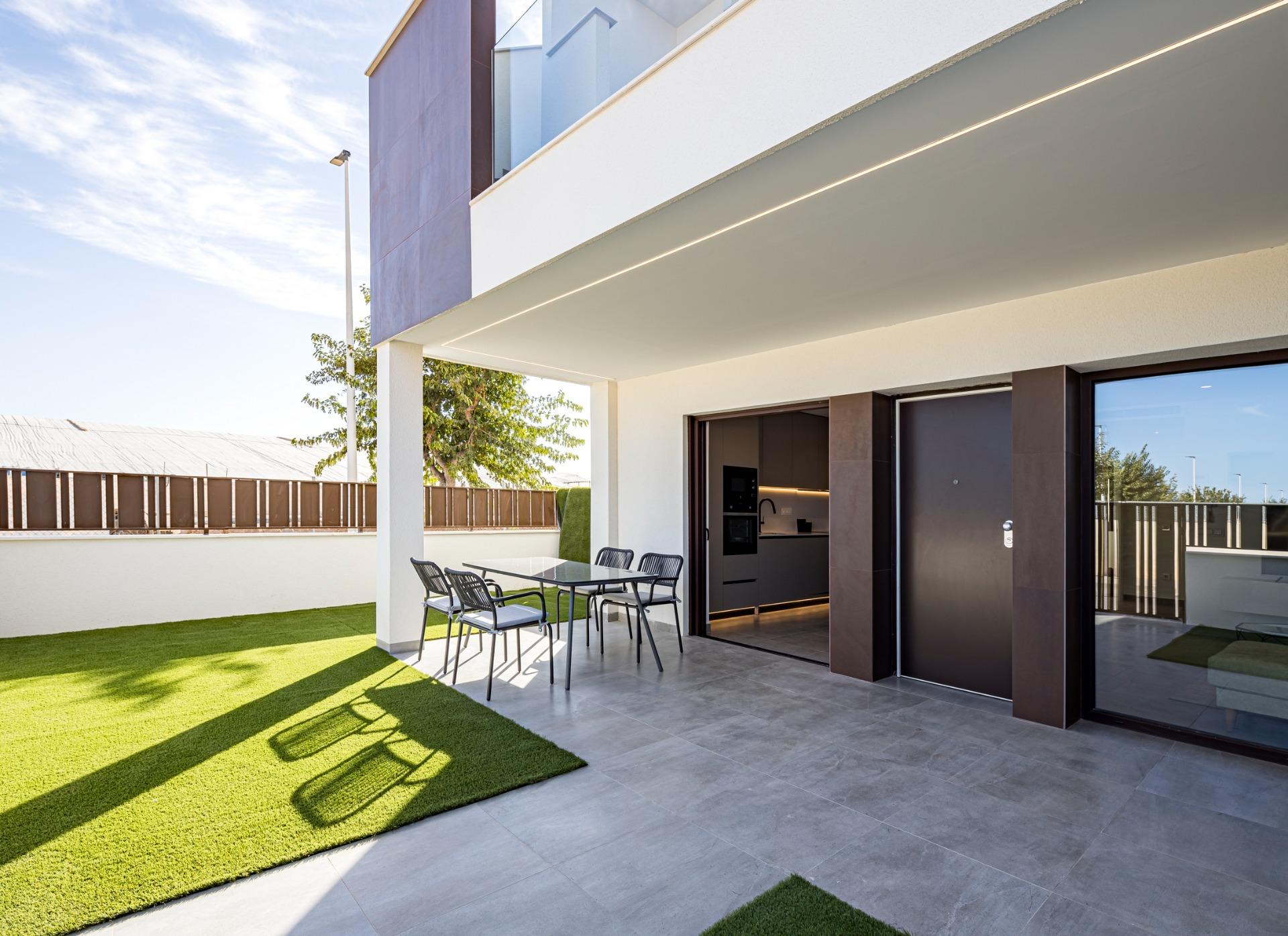New Build - 2 Bedroom 2 Bathroom Bungalow in Pilar de La Horadada - pueblo  - Alicante
