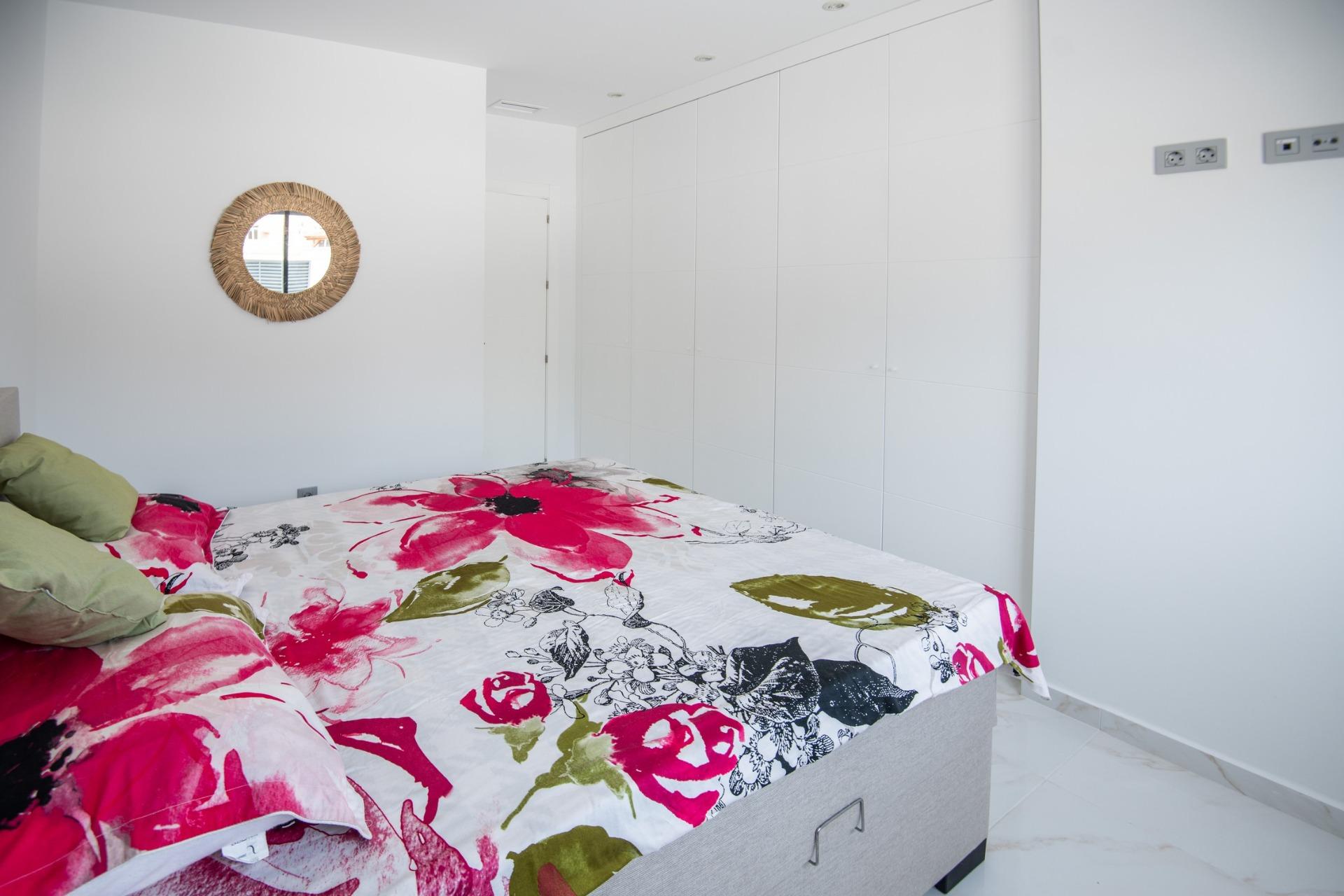 For sale - 3 Bedroom 2 Bathroom Villa in Pilar de La Horadada - Pinar De Campoverde  - Alicante
