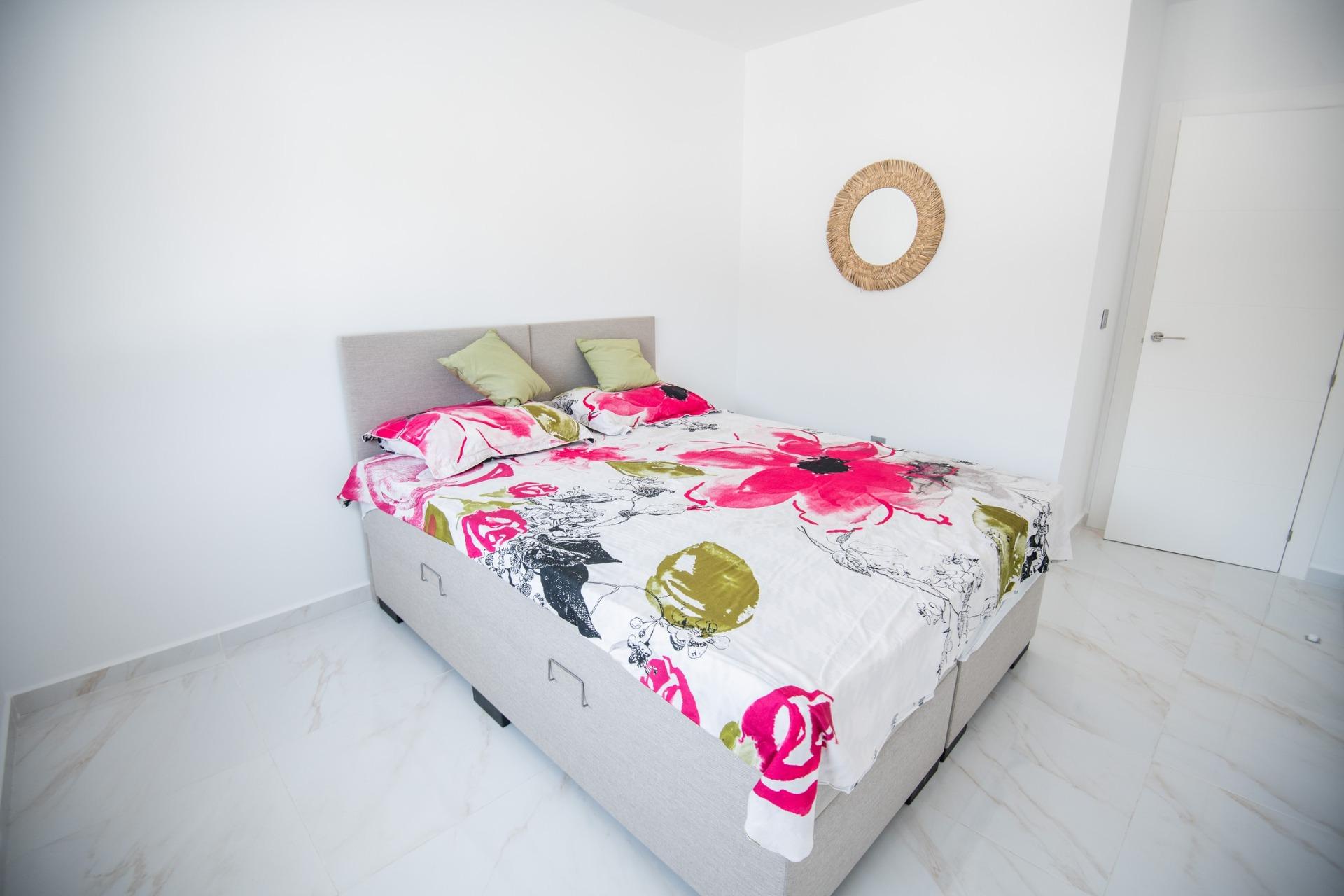 For sale - 3 Bedroom 2 Bathroom Villa in Pilar de La Horadada - Pinar De Campoverde  - Alicante