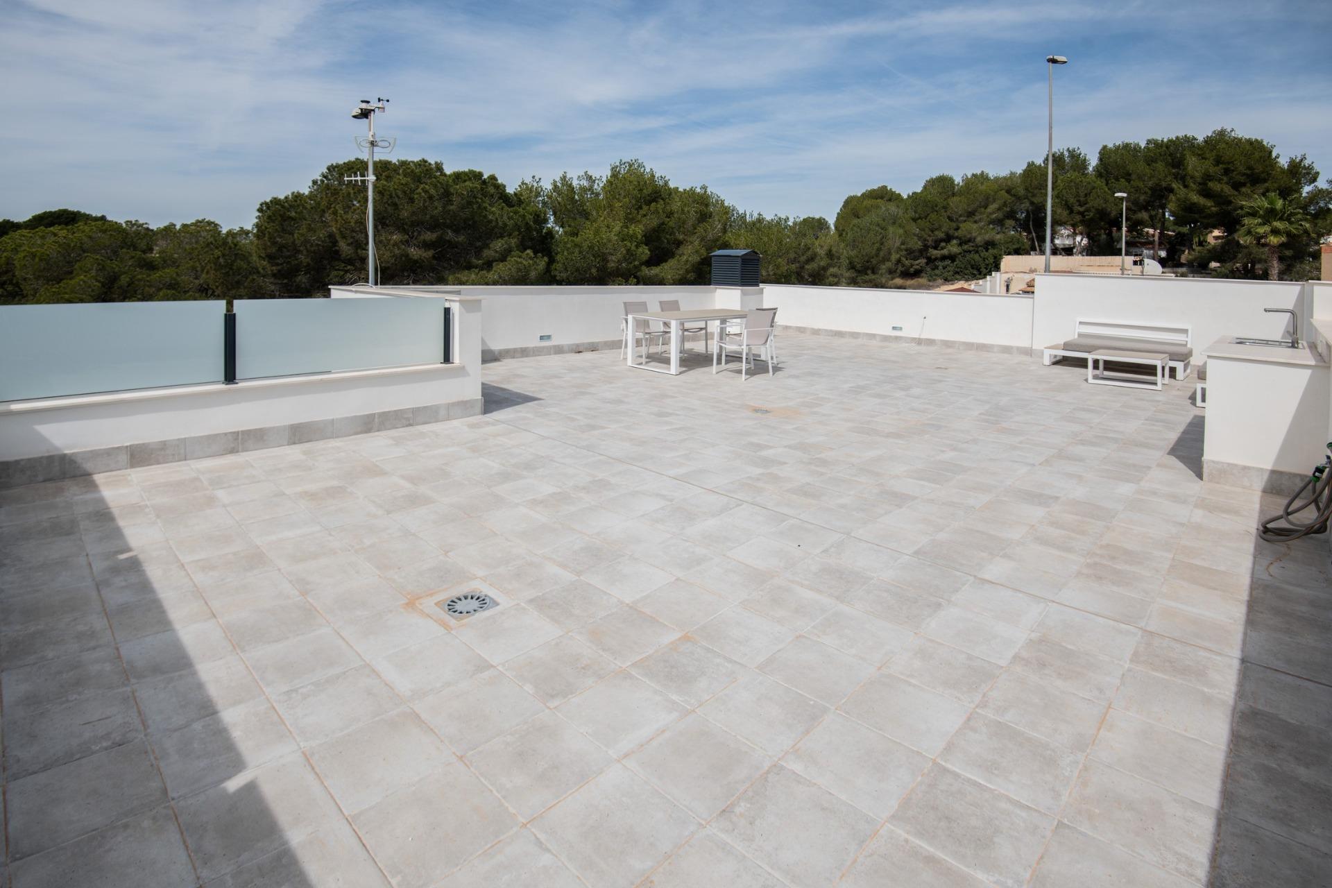 For sale - 3 Bedroom 2 Bathroom Villa in Pilar de La Horadada - Pinar De Campoverde  - Alicante