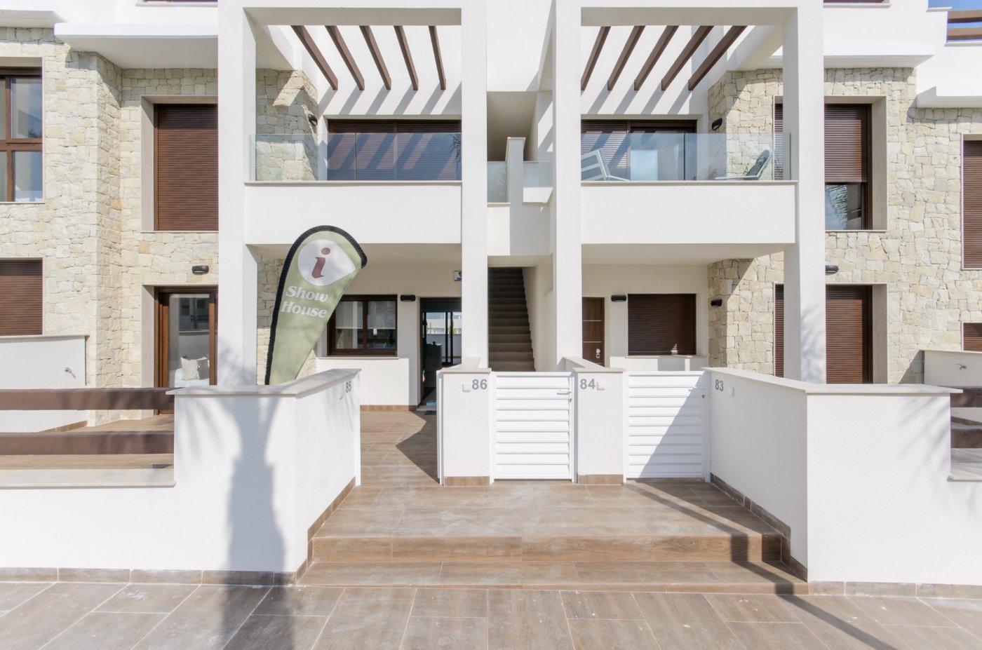 For sale - 3 Bedroom 2 Bathroom Apartment in Torrevieja - Los Balcones  - Alicante