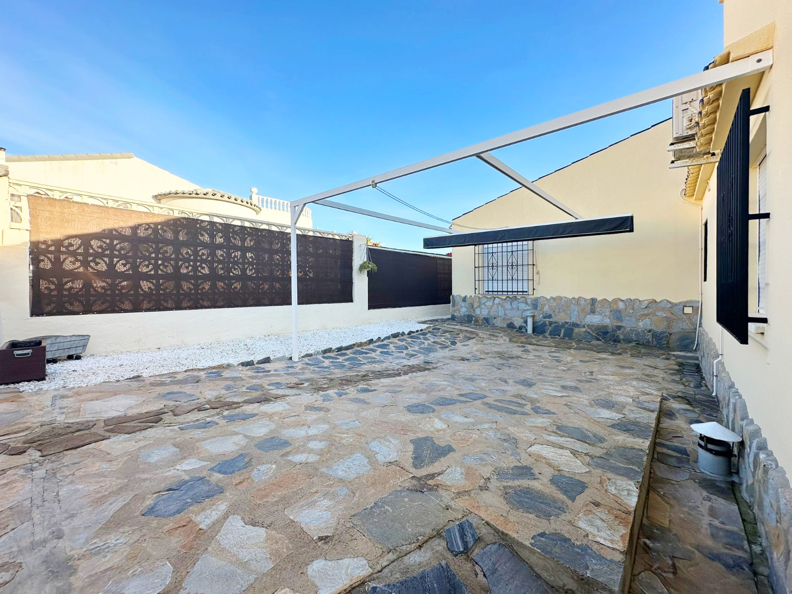 Withdrawn from sale - 3 Bedroom 3 Bathroom Villa in La Florida - La Florida  - Alicante