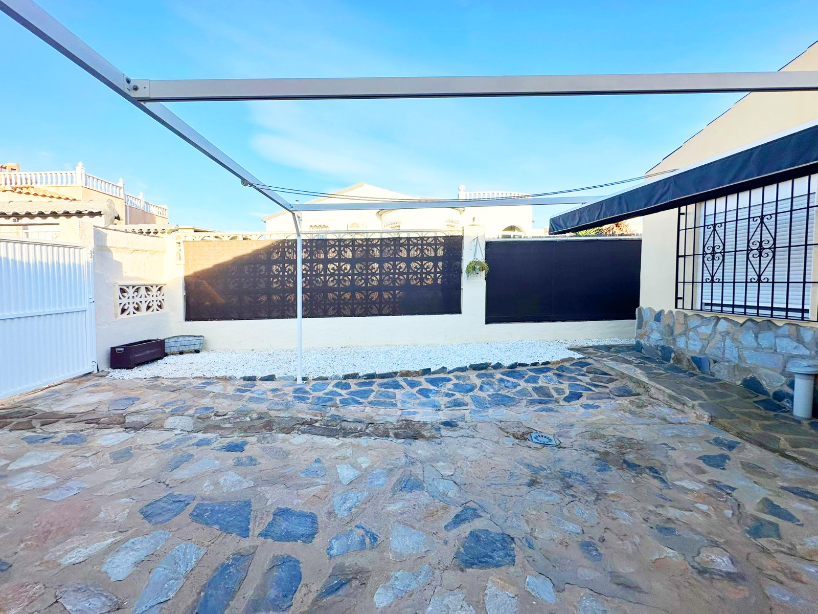 Withdrawn from sale - 3 Bedroom 3 Bathroom Villa in La Florida - La Florida  - Alicante