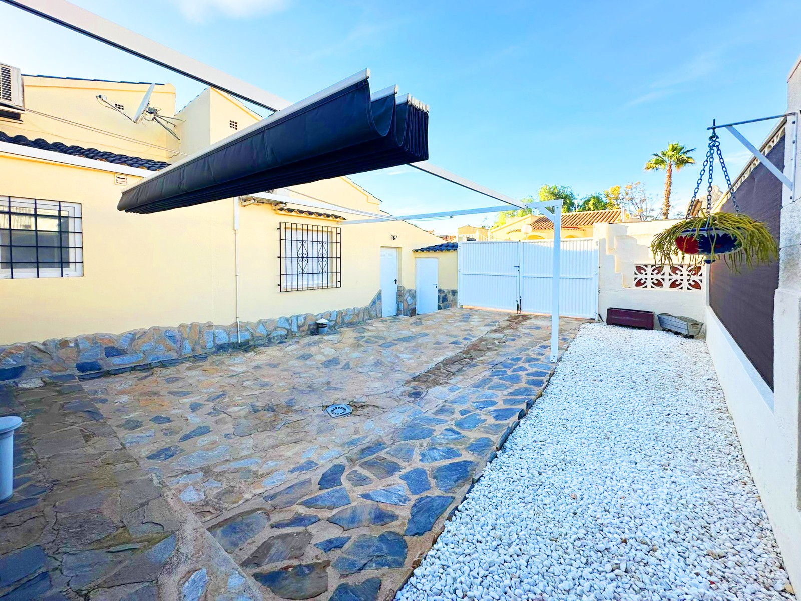 Withdrawn from sale - 3 Bedroom 3 Bathroom Villa in La Florida - La Florida  - Alicante