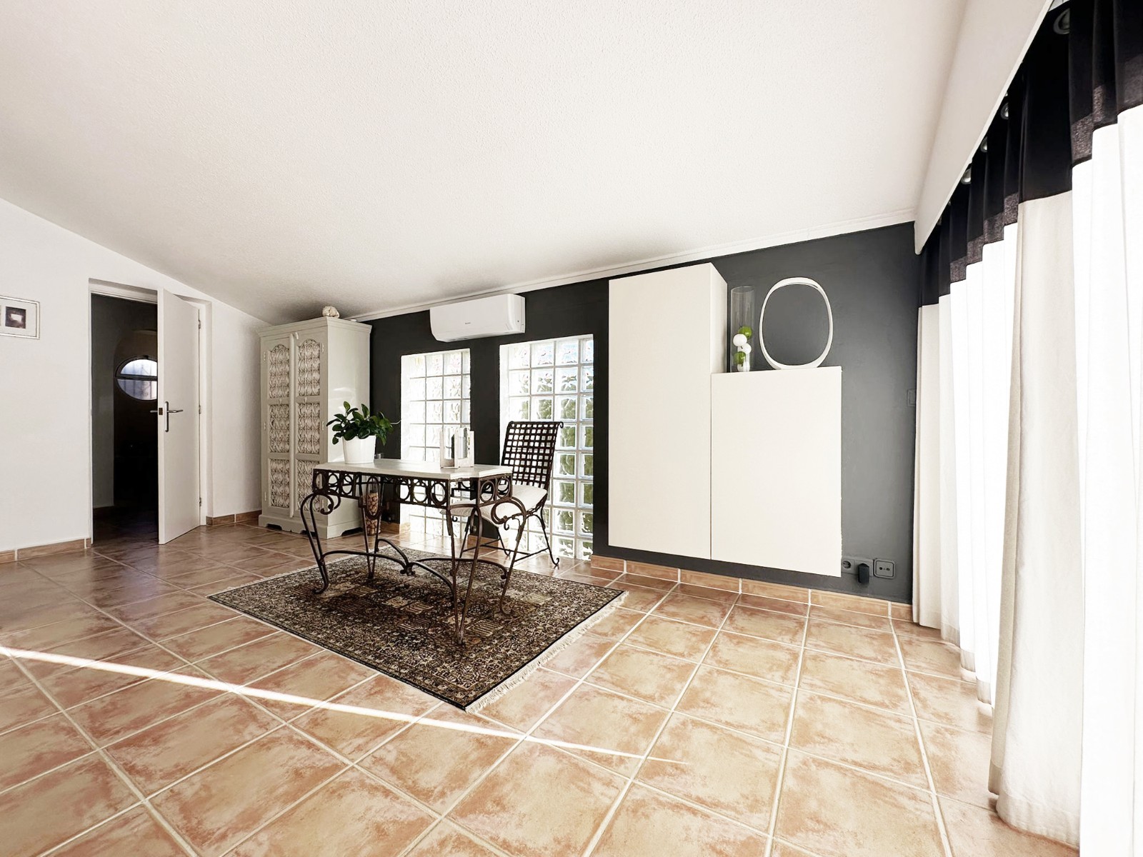 Withdrawn from sale - 3 Bedroom 3 Bathroom Villa in La Florida - La Florida  - Alicante