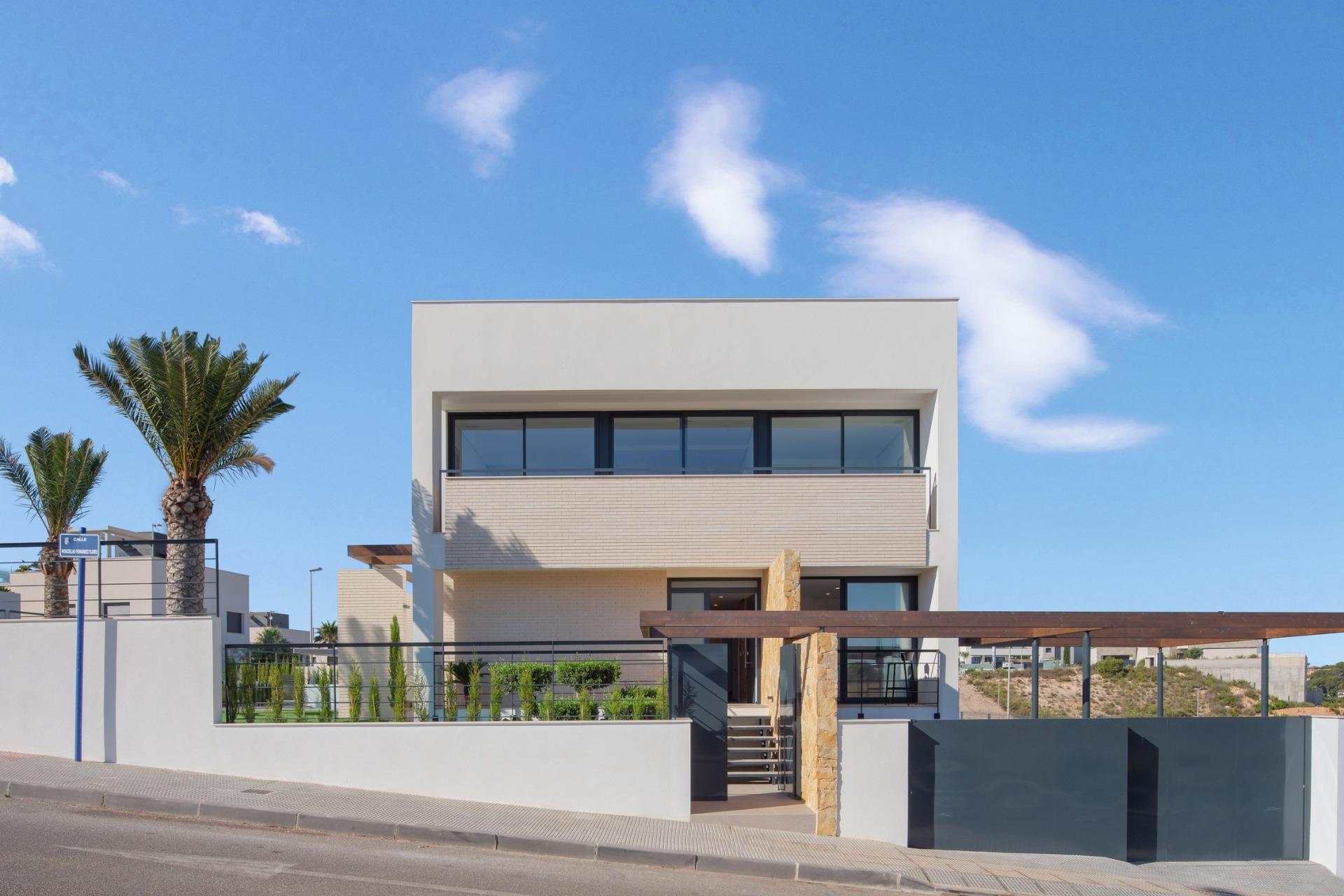New Build - 4 Bedroom 4 Bathroom Villa in Cabo Roig - Campoamor  - Alicante