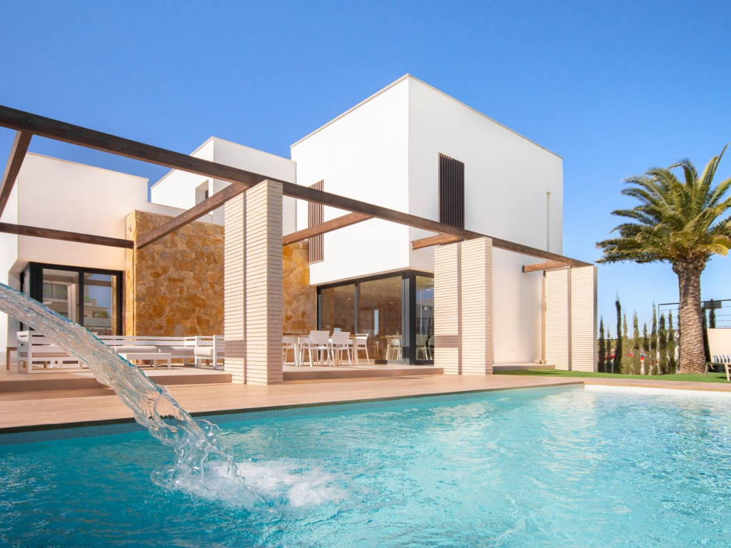 4 Bedroom 4 Bathroom Villa in Cabo Roig