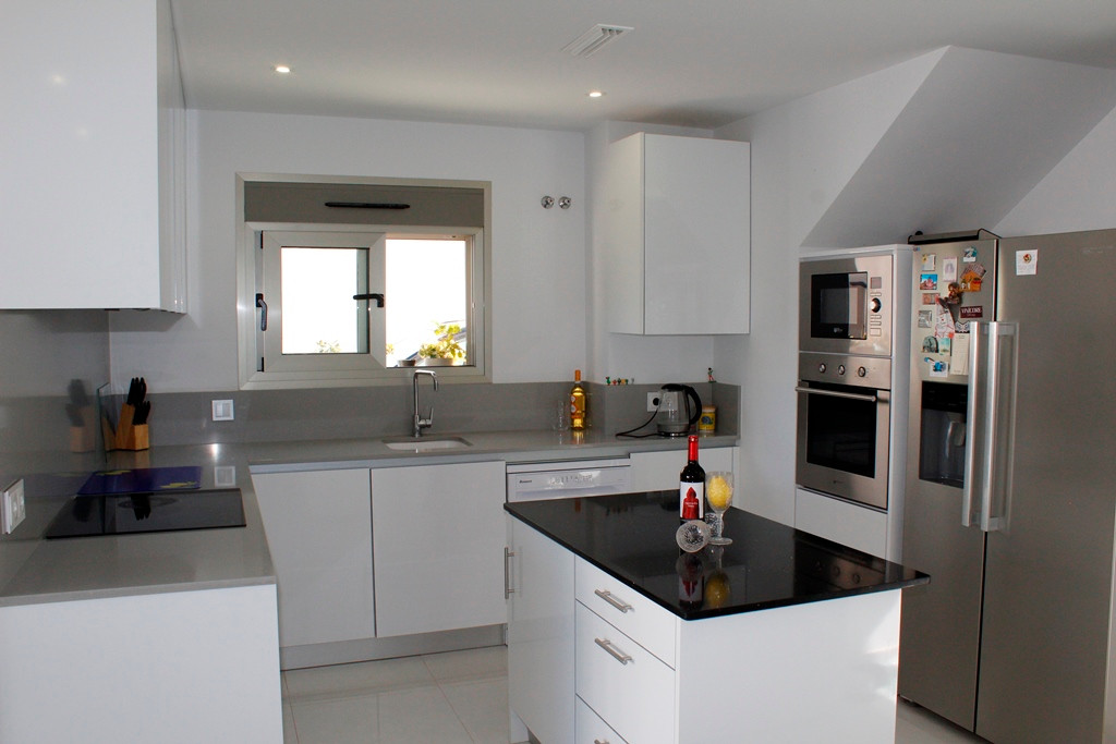 For sale - 3 Bedroom 3 Bathroom House - Detached Villa in San Miguel de Salinas - San Miguel de Salinas Centro  - Alicante