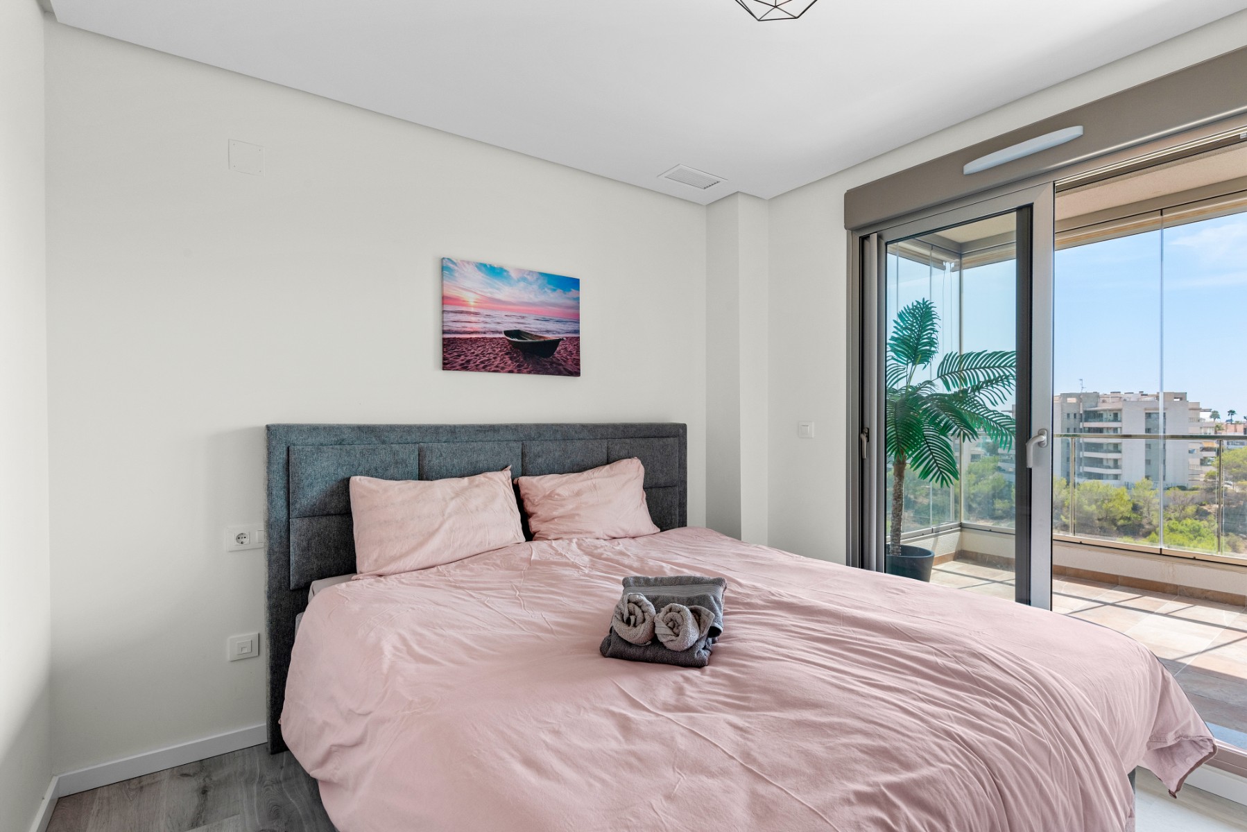 For sale - 3 Bedroom 2 Bathroom Apartment in Orihuela Costa - Los Dolses  - Alicante