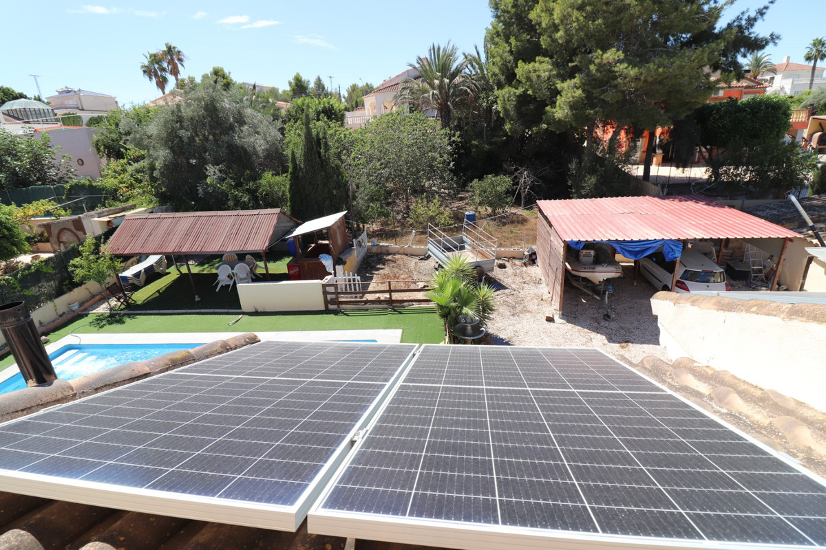 For sale - 5 Bedroom 2 Bathroom House - Detached Villa in Algorfa - Algorfa Centro  - Alicante