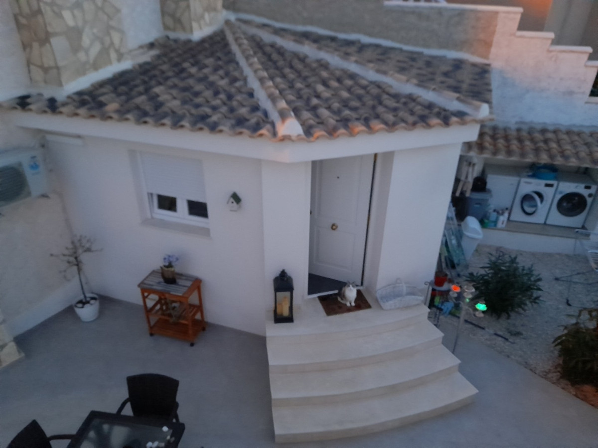 For sale - 6 Bedroom 5 Bathroom House - Detached Villa in Rojales - Ciudad Quesada  - Alicante