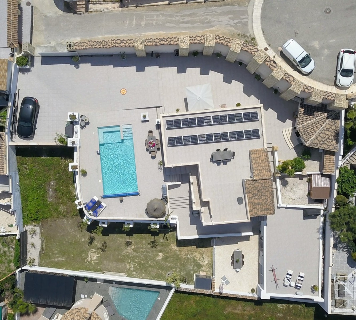 For sale - 6 Bedroom 5 Bathroom House - Detached Villa in Rojales - Ciudad Quesada  - Alicante