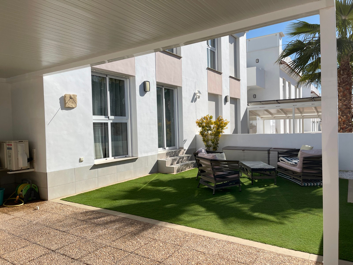 For sale - 2 Bedroom 2 Bathroom Apartment - Ground Floor Apartment in Rojales - Ciudad Quesada  - Alicante