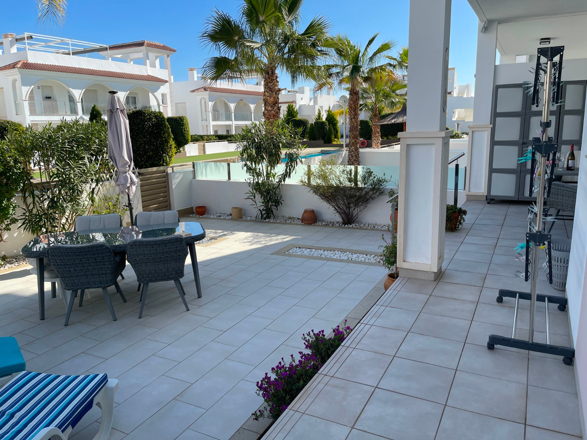 For sale - 2 Bedroom 2 Bathroom Apartment - Ground Floor Apartment in Rojales - Ciudad Quesada  - Alicante