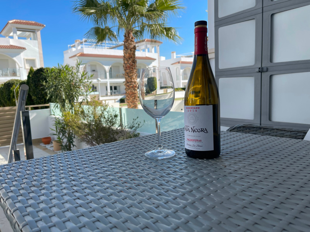 For sale - 2 Bedroom 2 Bathroom Apartment - Ground Floor Apartment in Rojales - Ciudad Quesada  - Alicante