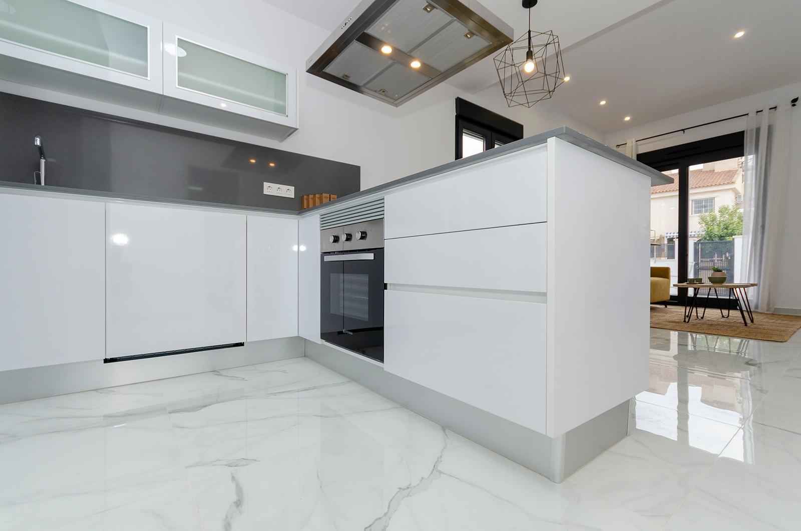 For sale - 3 Bedroom 3 Bathroom Villa in Torrevieja - Torretas  - Alicante