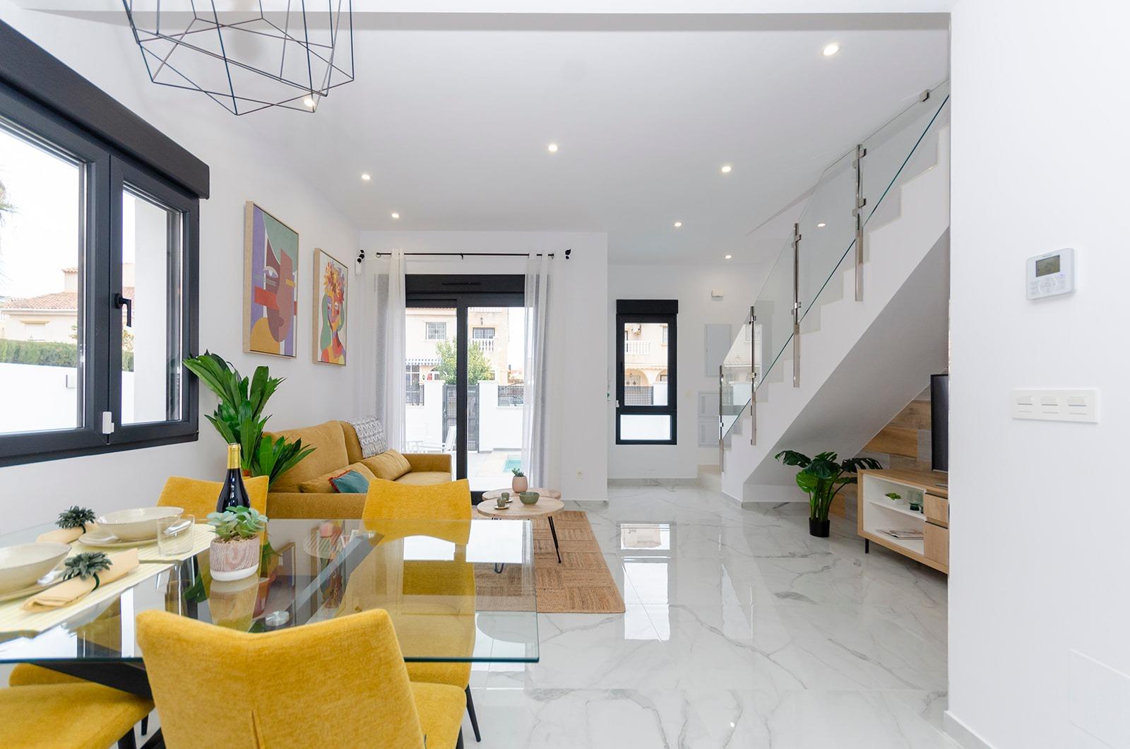 For sale - 3 Bedroom 3 Bathroom Villa in Torrevieja - Torretas  - Alicante