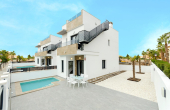31-1567-115-10-115/64329, 3 Bedroom 3 Bathroom Villa in Torrevieja