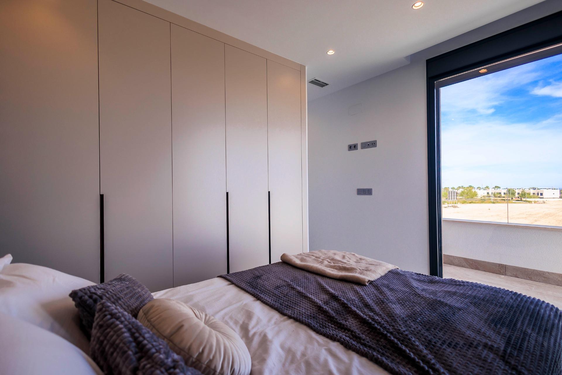 For sale - 3 Bedroom 3 Bathroom Villa in Pilar de La Horadada - Lo Romero Golf  - Alicante