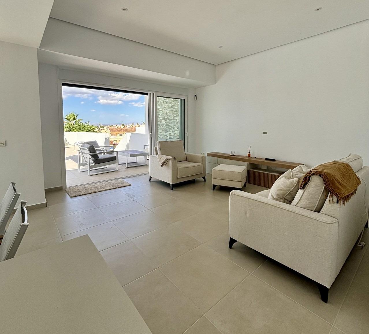 For sale - 3 Bedroom 2 Bathroom Villa in Benijofar - Pueblo  - Alicante