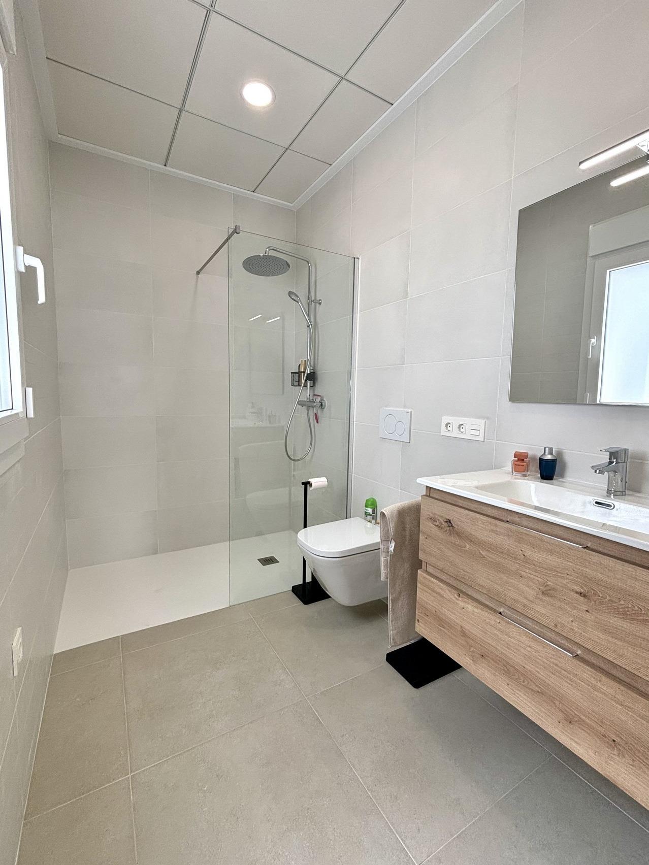 For sale - 3 Bedroom 2 Bathroom Villa in Benijofar - Pueblo  - Alicante