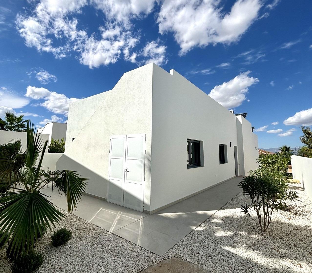 For sale - 3 Bedroom 2 Bathroom Villa in Benijofar - Pueblo  - Alicante