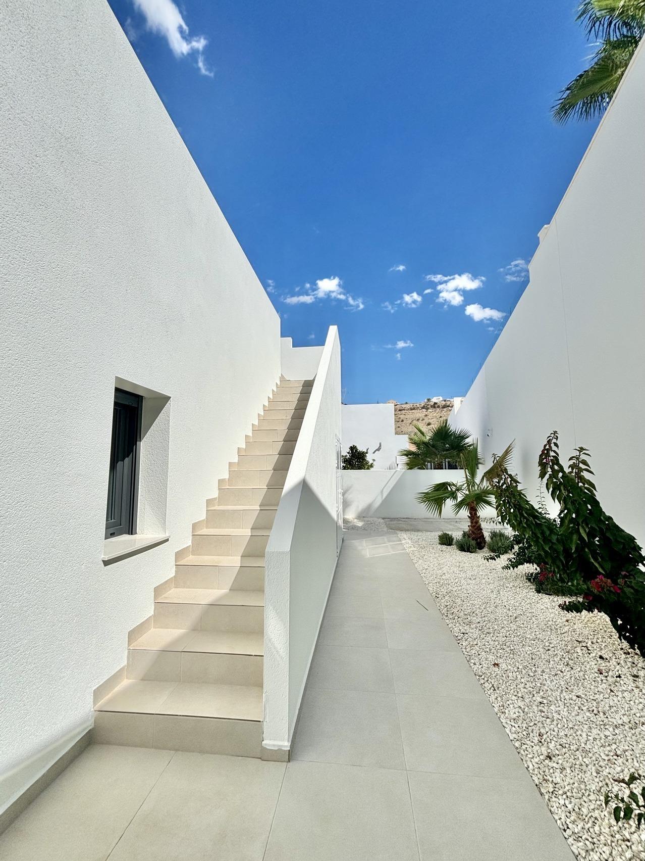 For sale - 3 Bedroom 2 Bathroom Villa in Benijofar - Pueblo  - Alicante