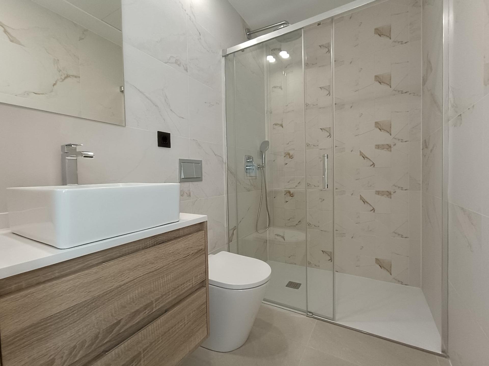 For sale - 3 Bedroom 3 Bathroom Villa in Benijofar - Pueblo  - Alicante