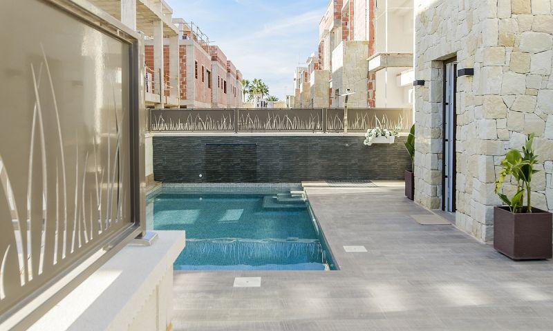 For sale - 3 Bedroom 3 Bathroom Villa in Rojales - Ciudad Quesada  - Alicante