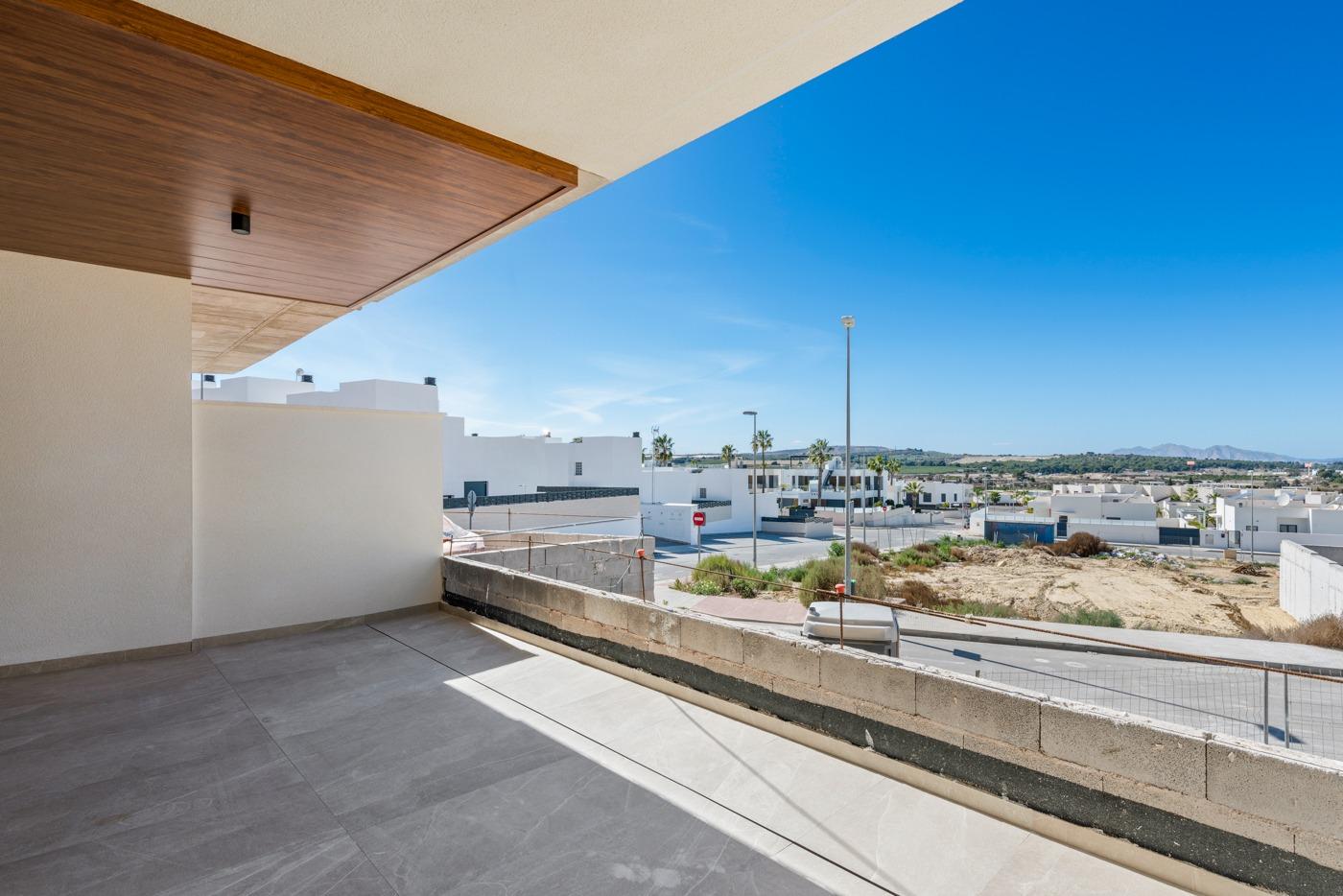 For sale - 4 Bedroom 2 Bathroom Apartment in Benijofar - Pueblo  - Alicante