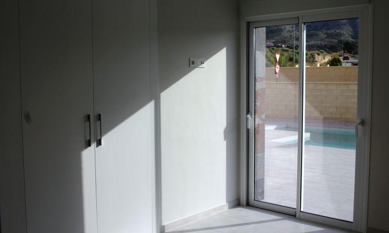 For sale - 3 Bedroom 2 Bathroom Villa in La Romana - Villas de la Romana  - Alicante