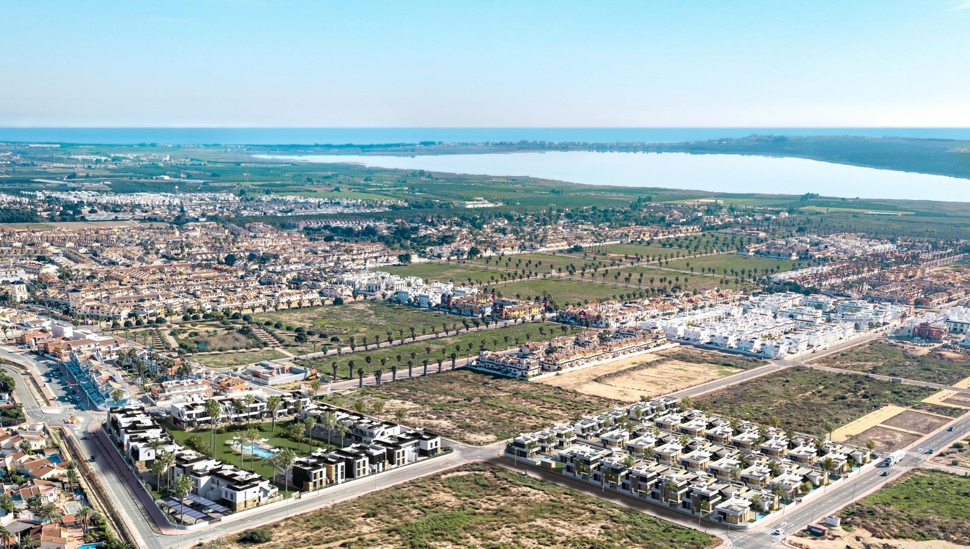 For sale - 2 Bedroom 2 Bathroom Bungalow in Ciudad Quesada - Lo Marabú  - Alicante