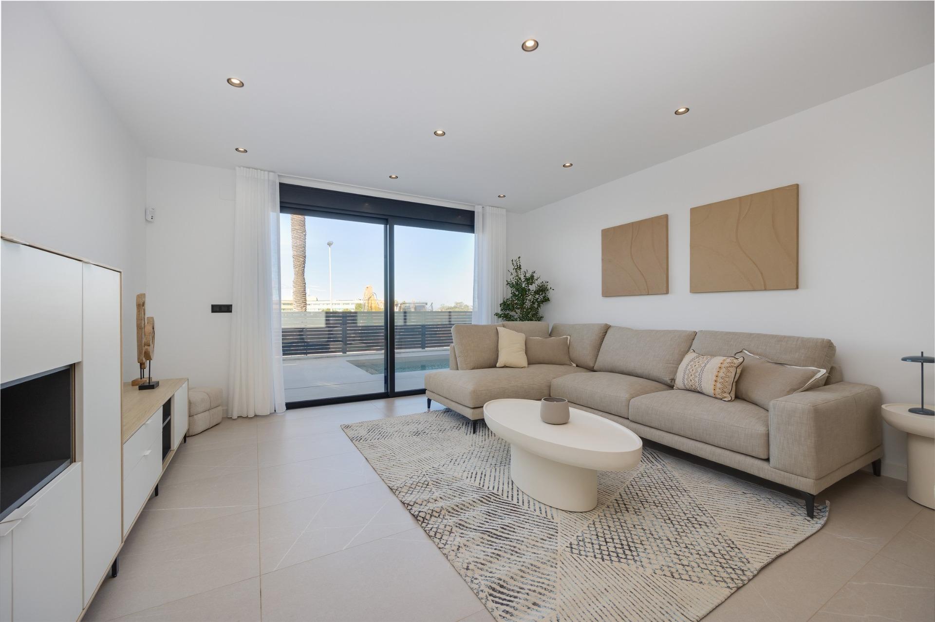For sale - 3 Bedroom 2 Bathroom Villa in Torrevieja - Sector 25  - Alicante