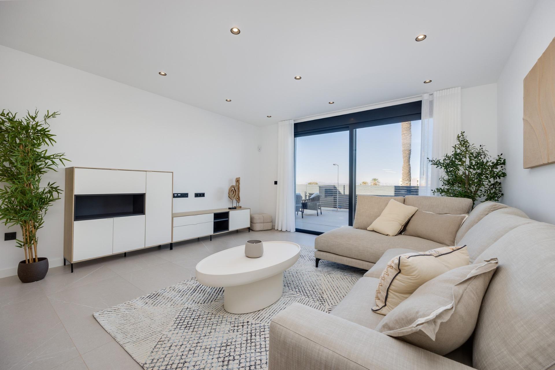 For sale - 3 Bedroom 2 Bathroom Villa in Torrevieja - Sector 25  - Alicante