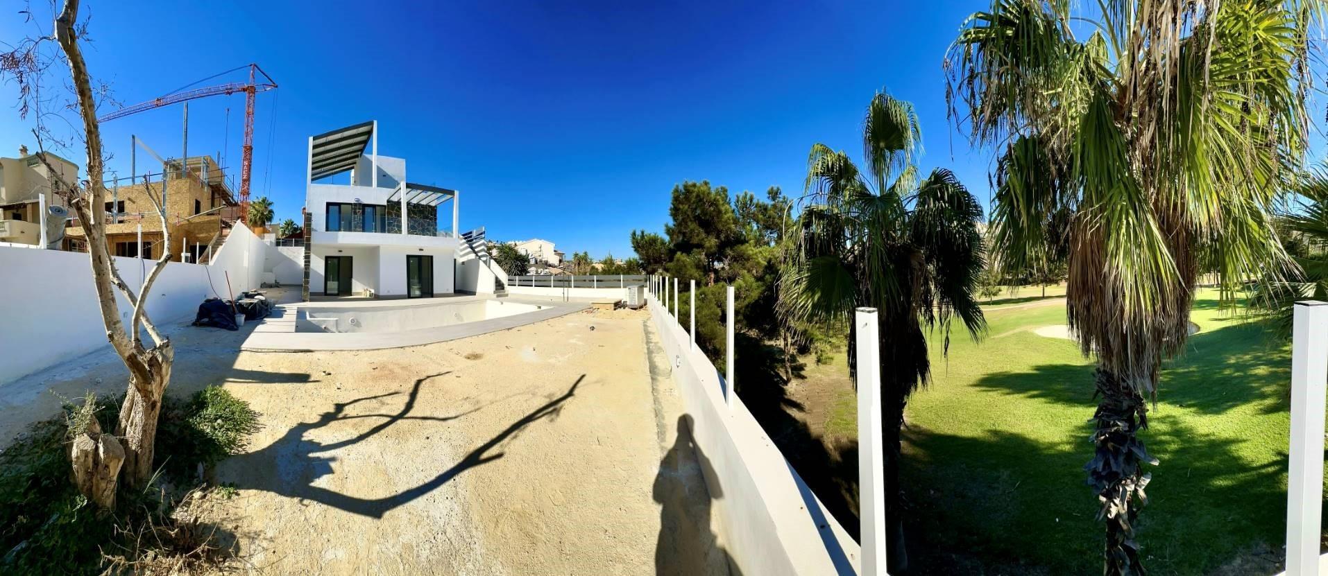 For sale - 3 Bedroom 3 Bathroom Villa in Rojales - Golf La Marquesa (Ciudad Quesada)  - Alicante