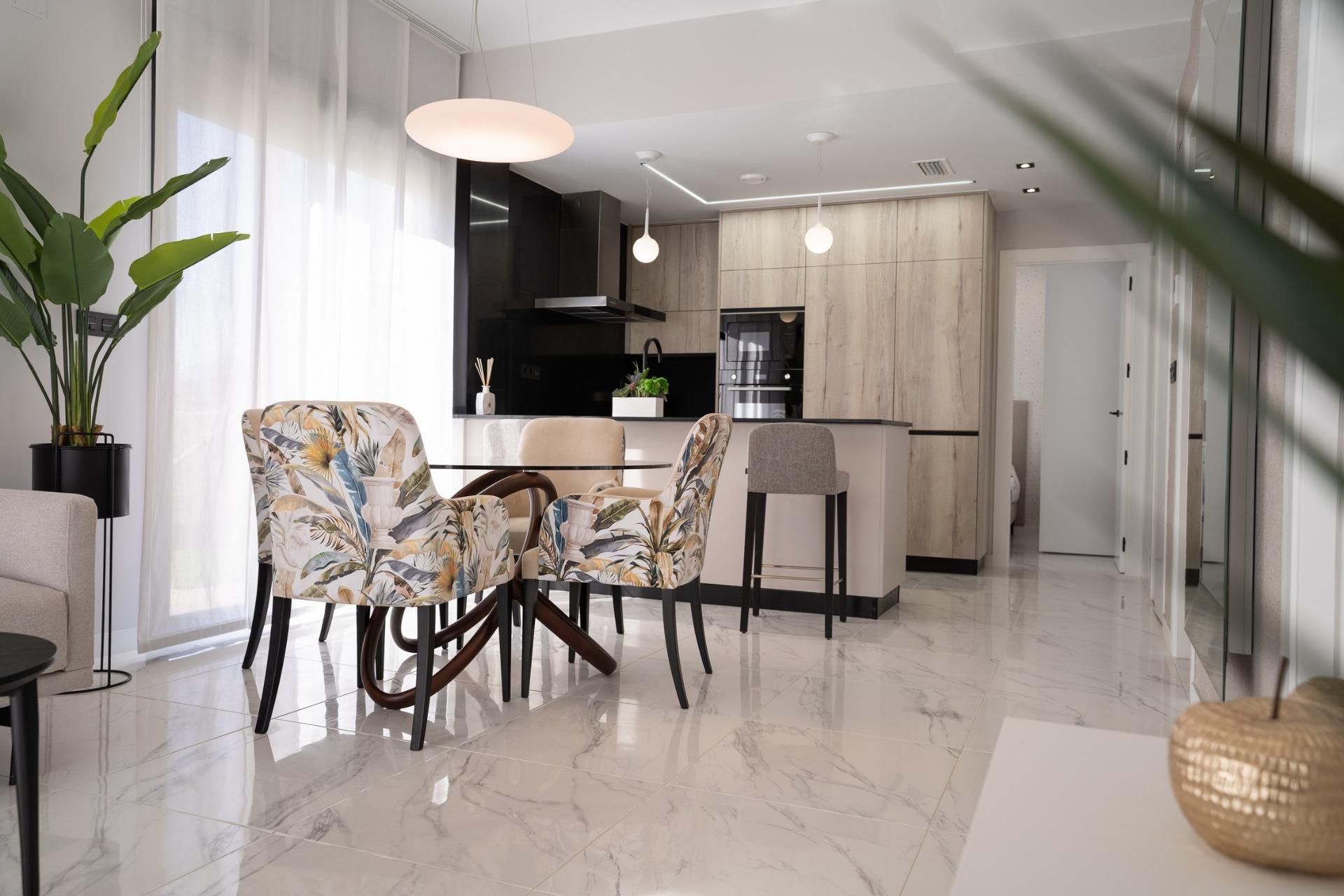 For sale - 3 Bedroom 2 Bathroom Bungalow in Pilar de La Horadada - pueblo  - Alicante