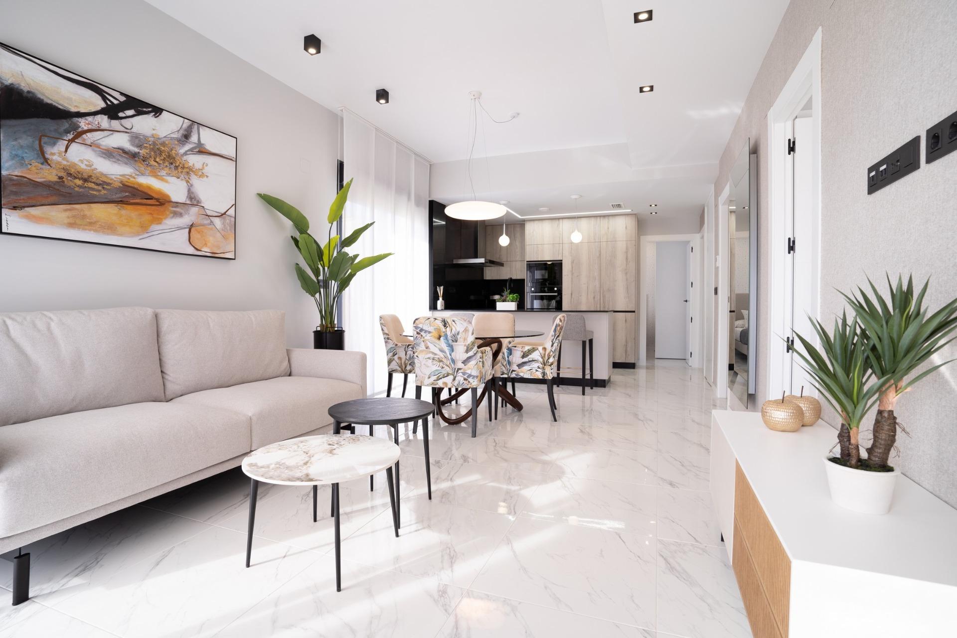 For sale - 3 Bedroom 2 Bathroom Bungalow in Pilar de La Horadada - pueblo  - Alicante