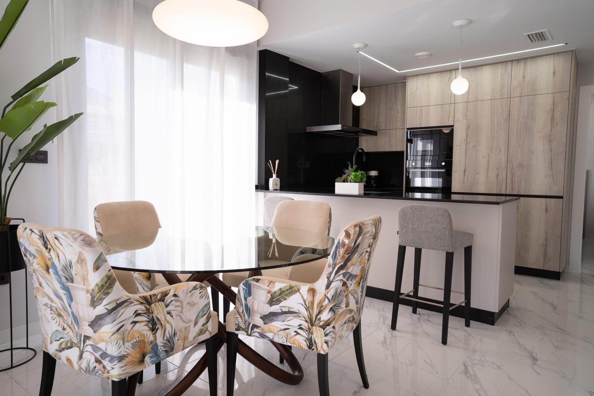 For sale - 3 Bedroom 2 Bathroom Bungalow in Pilar de La Horadada - pueblo  - Alicante