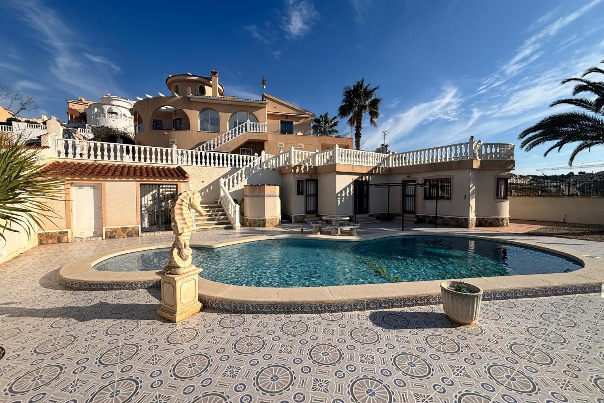 For sale - 5 Bedroom 5 Bathroom Villa Detached in Ciudad Quesada - La Marquesa Golf  - Alicante