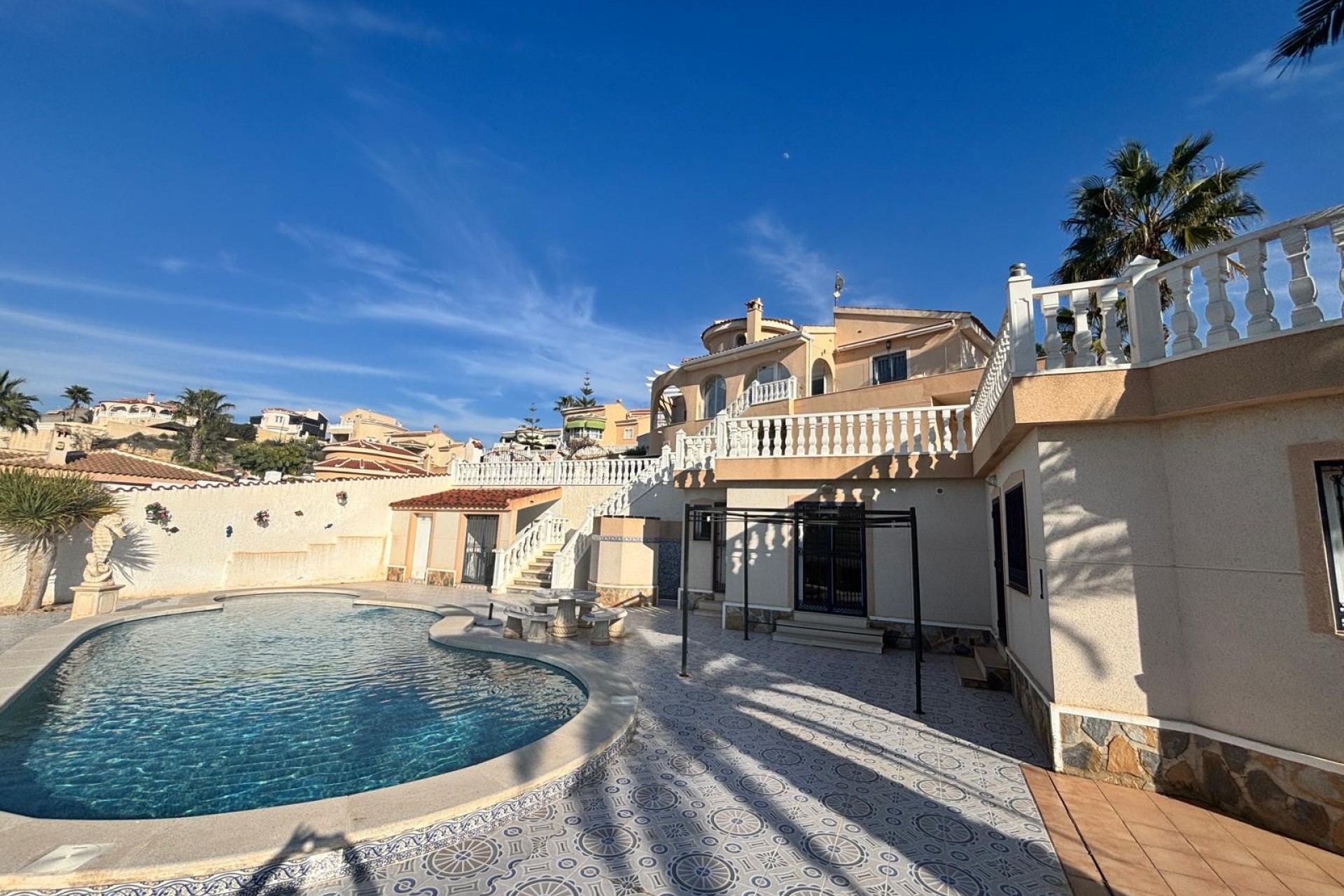 For sale - 5 Bedroom 5 Bathroom Villa Detached in Ciudad Quesada - La Marquesa Golf  - Alicante