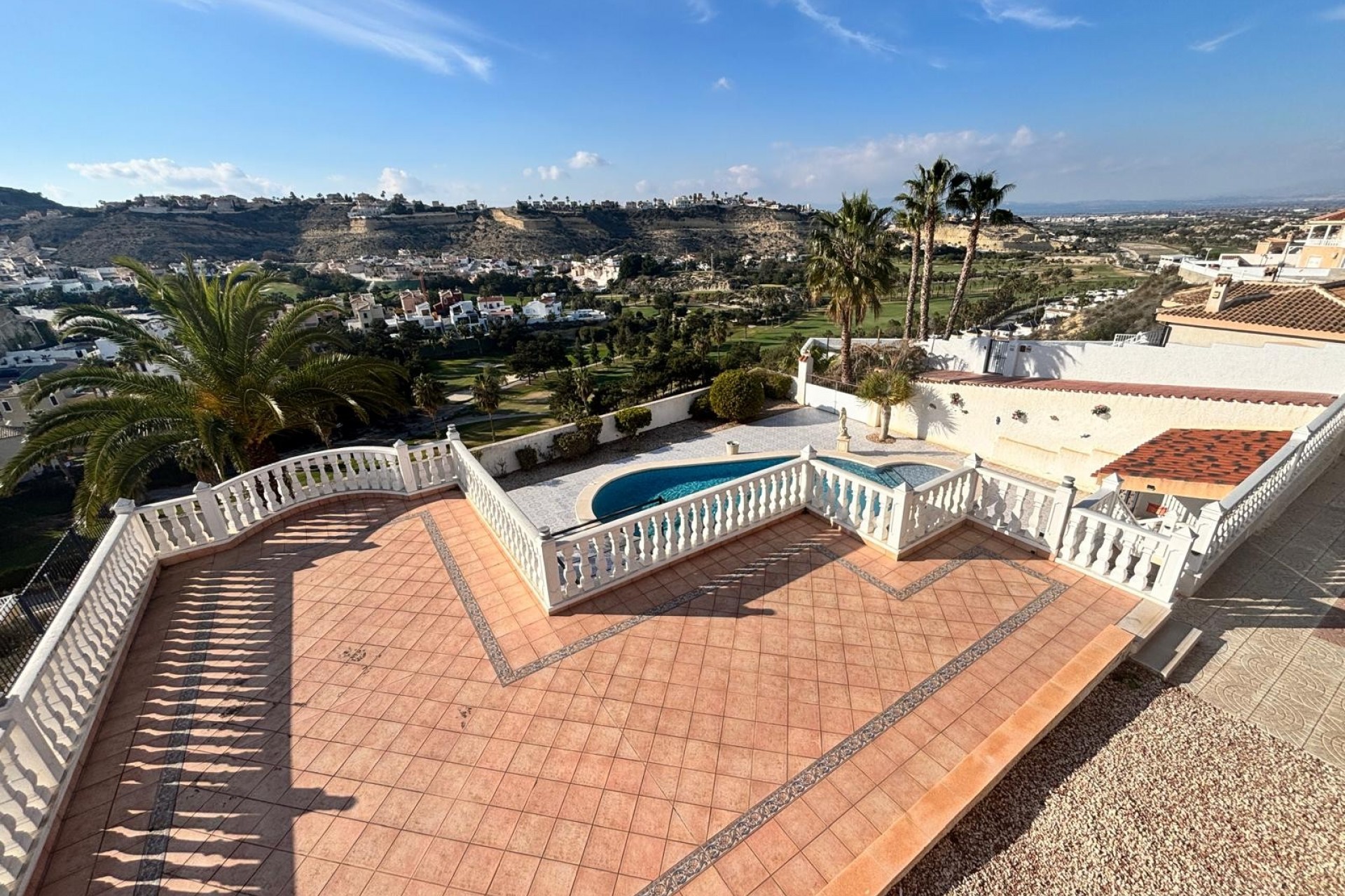 For sale - 5 Bedroom 5 Bathroom Villa Detached in Ciudad Quesada - La Marquesa Golf  - Alicante