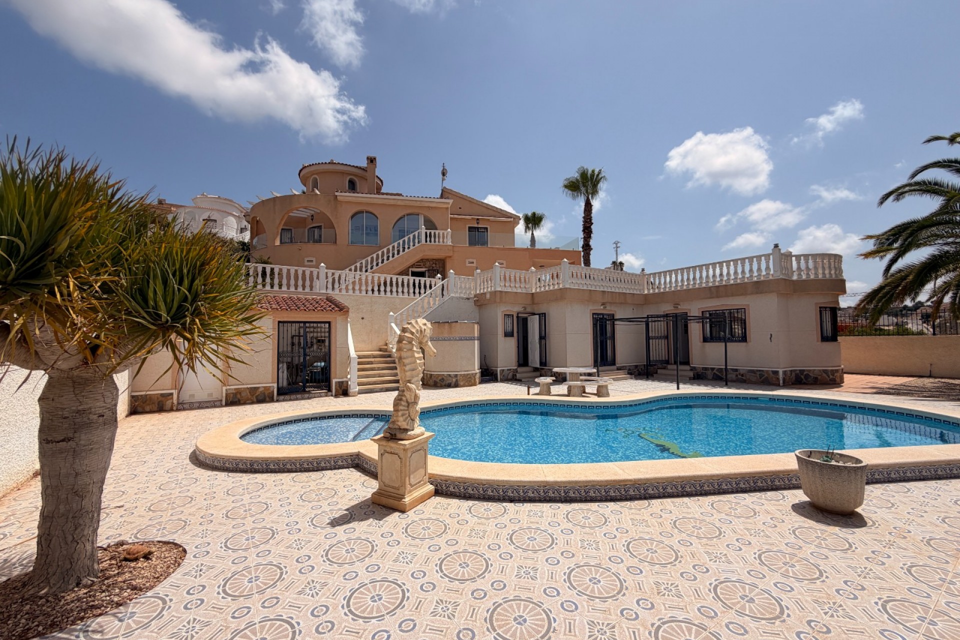 For sale - 5 Bedroom 5 Bathroom Villa Detached in Ciudad Quesada - La Marquesa Golf  - Costa Blanca (Alicante)